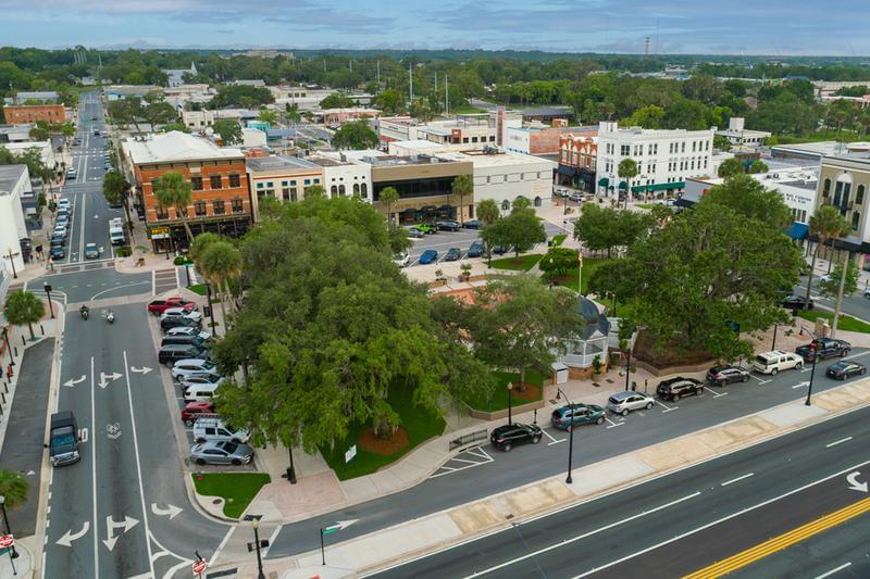 Located Near Downtown Ocala | Carrington Lane is just minutes away from downtown Ocala, with plenty of dining and shopping options.