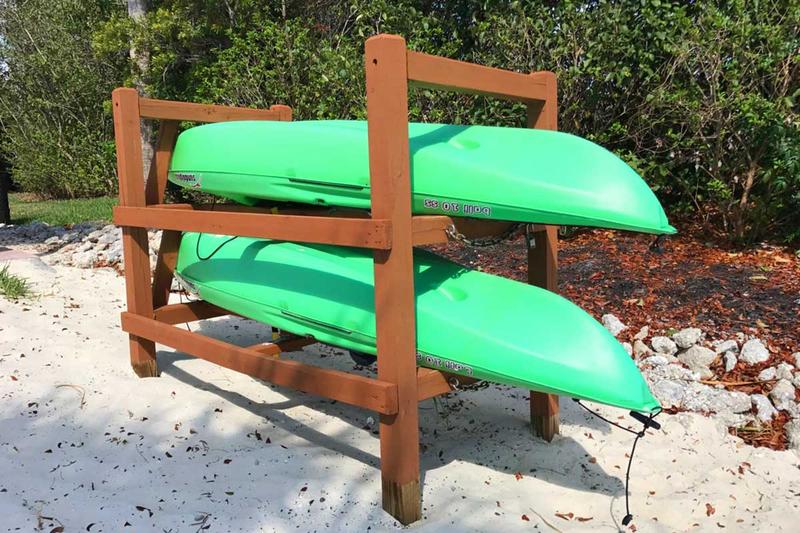 Complimentary Kayaks | Residents can enjoy using our complimentary kayaks out on the lake.