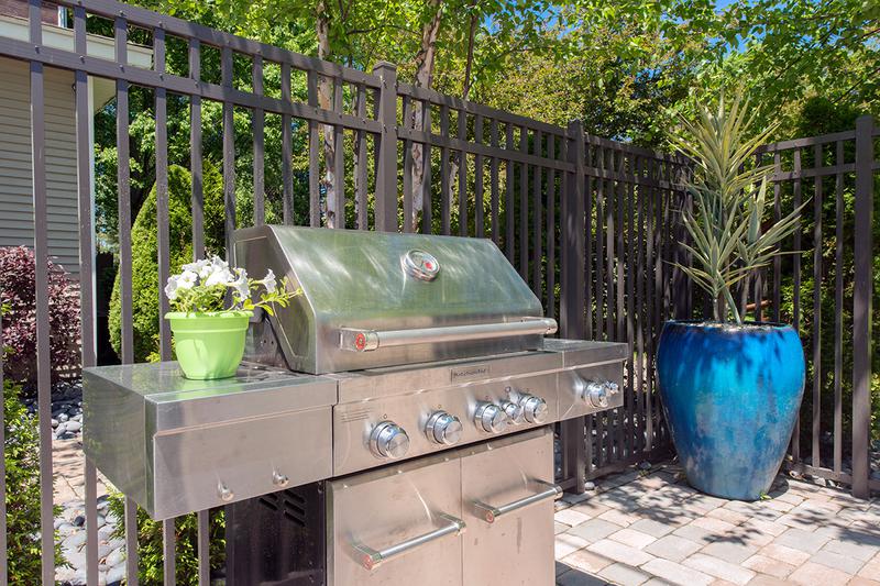 Gas Grill | Residents can use our gas grill.