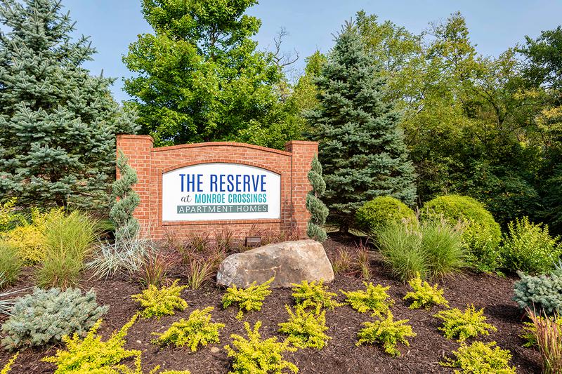 Welcome to The Reserve at Monroe Crossings | Offering 1, 2 and 3 bedroom apartments and townhomes in Monroe, OH.