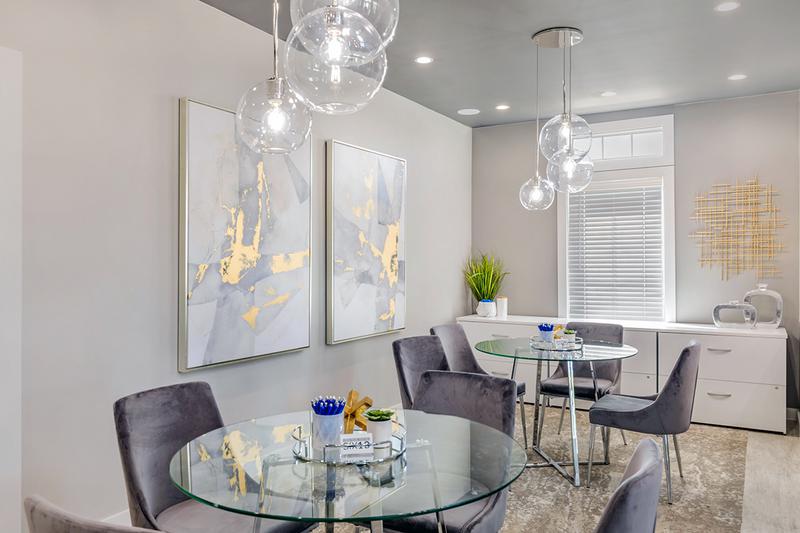 Online Leasing Center | Our online leasing center makes applying a breeze.