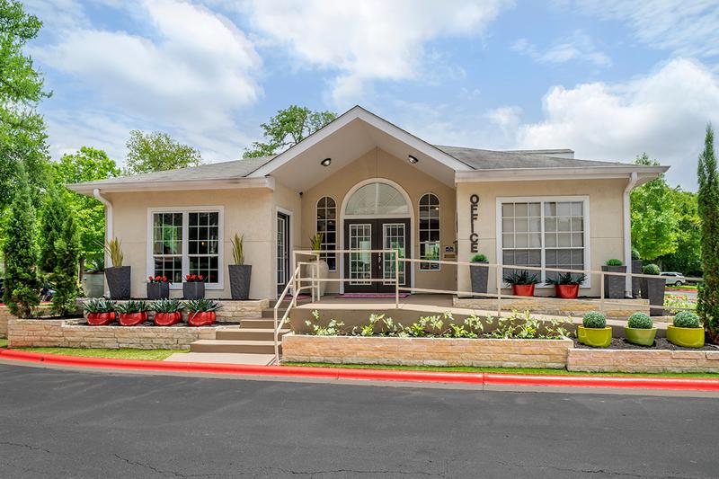 Office Exterior | Our friendly staff is waiting to help you find your new home. Come on in today!