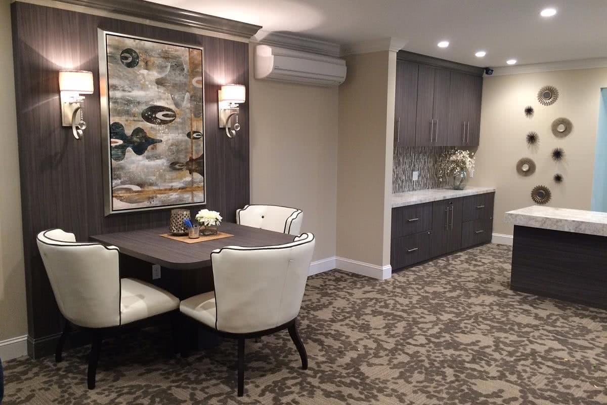 Come on in and see our newly renovated office! Our leasing consultants are here to help you! Come on in and say hello!