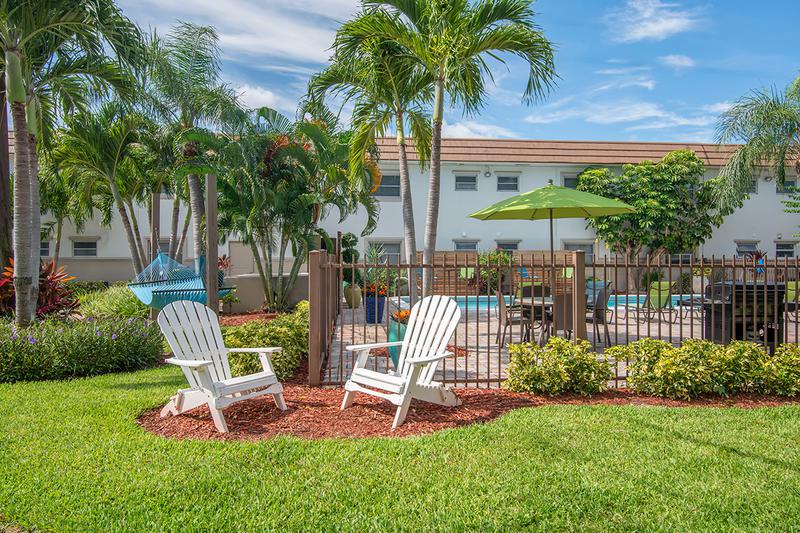 Courtyard | A nice location to sit and relax and enjoy your south Florida surroundings and our beautiful lush landscaping.