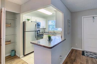 Kitchen | Kitchens with stainless steel appliances are available to rent.