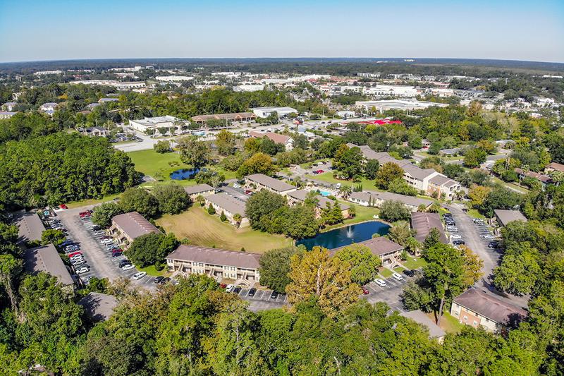 Aerial View of Community | An aerial view of the Ridgemar Commons' community.