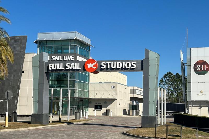 Located Near Full Sail University | Harper Grand partners with Full Sail University offering great student incentives. 