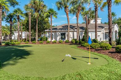 Putting Green | Practice your putt at our putting green.