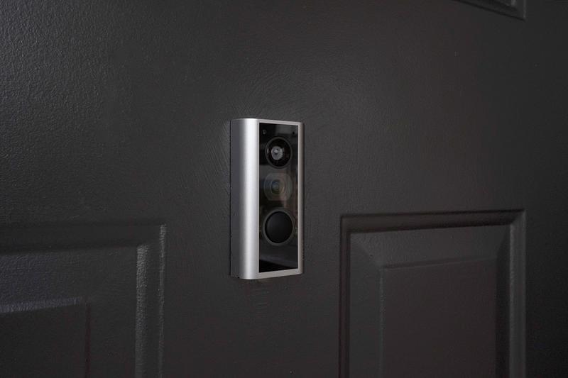 Smart Doorbell | Greet your guests at the front door in real-time with the smart video doorbell.