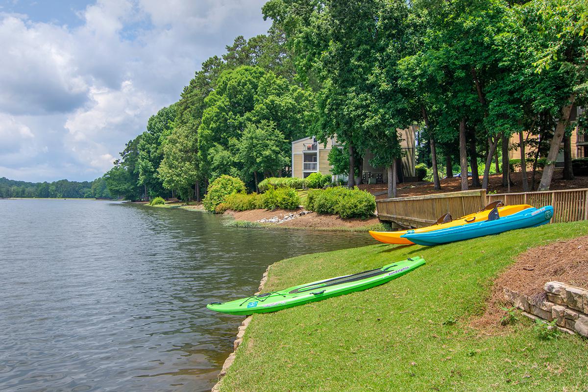We have complimentary kayak rentals for your enjoyment.