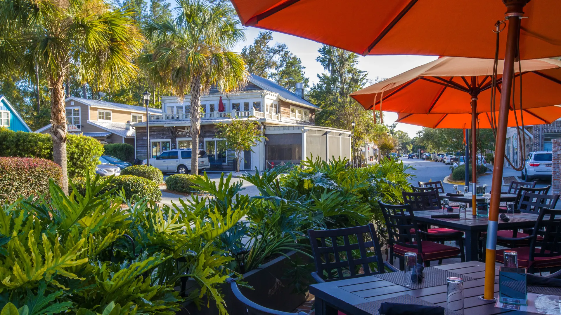 The Grays at Old Town is located just minutes away from Old Town Bluffton, where you will have access to plentiful dining and shopping. 